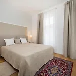 아파트 Cozy