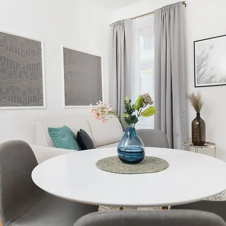 Апартаменти Cozy Любляна