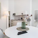 Cozy * Λιουμπλιάνα